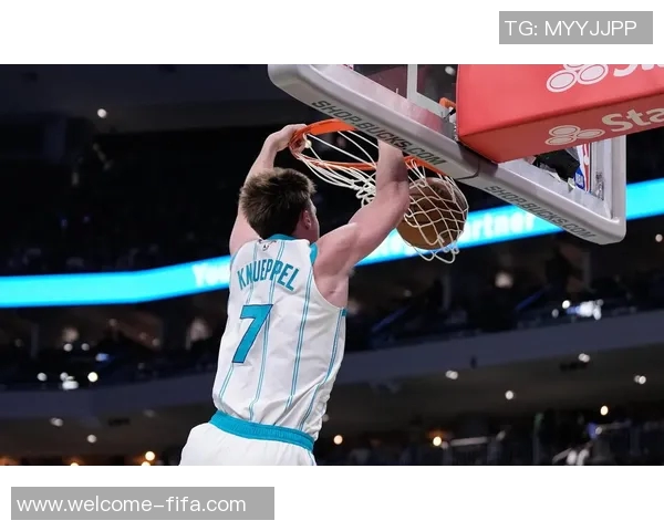 克尼佩尔单场三分球命中次数再创新高领跑NBA五记三分场次已达11次