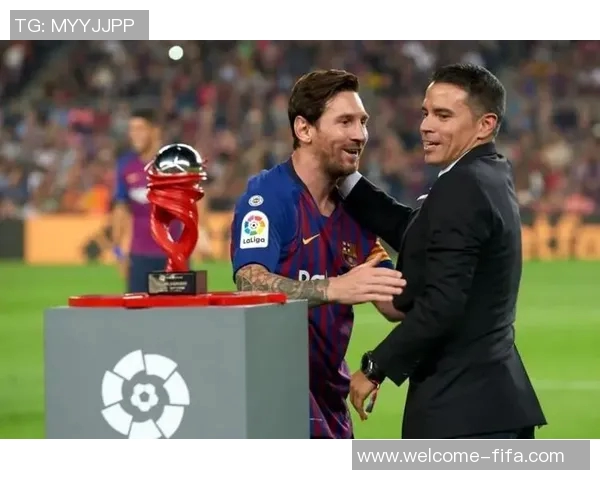 梅西与亚马尔搭档的幻想画面令人心潮澎湃期待未来的精彩瞬间